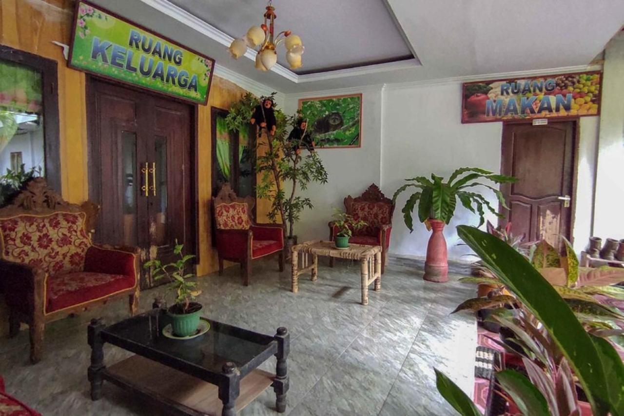 Oyo 90988 Tangkoko Jungle Homestay Rinondoran Exteriör bild