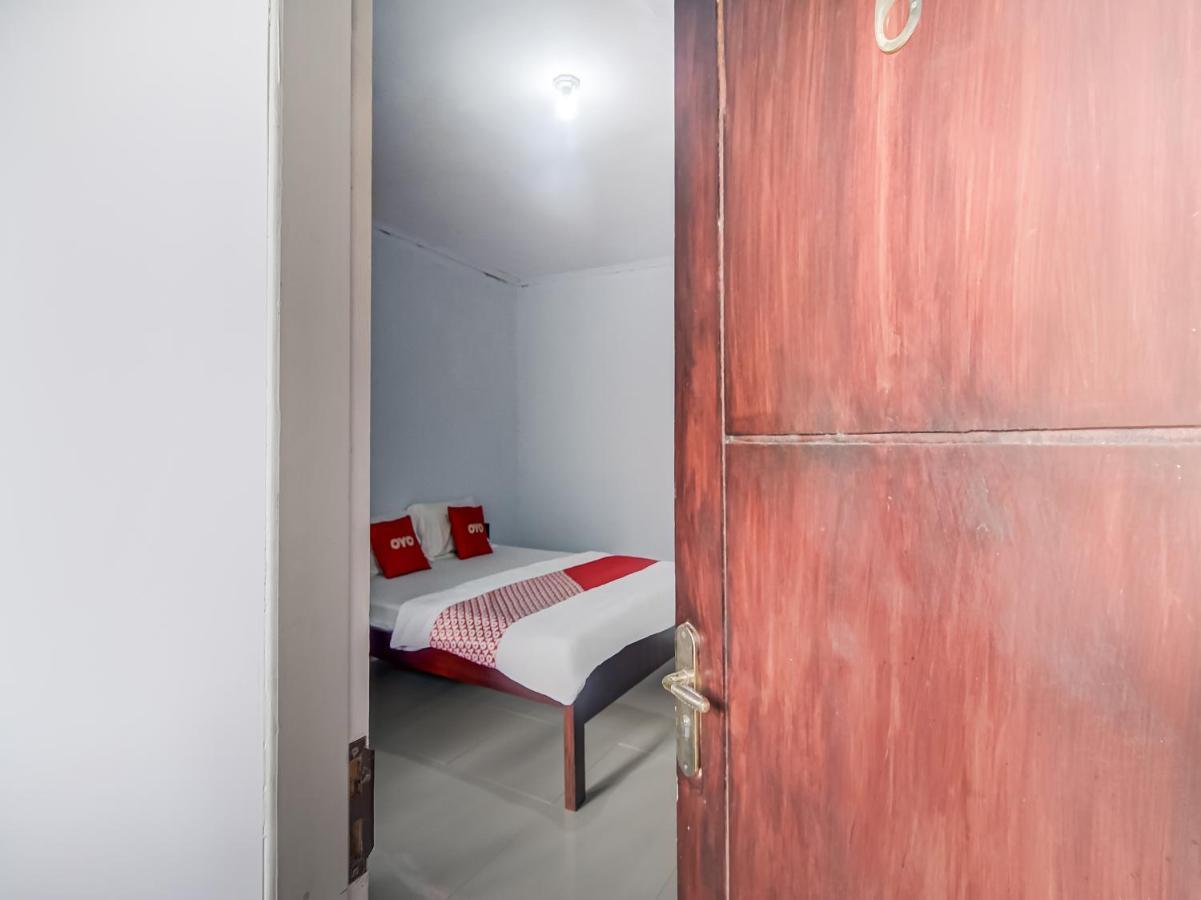 Oyo 90988 Tangkoko Jungle Homestay Rinondoran Exteriör bild