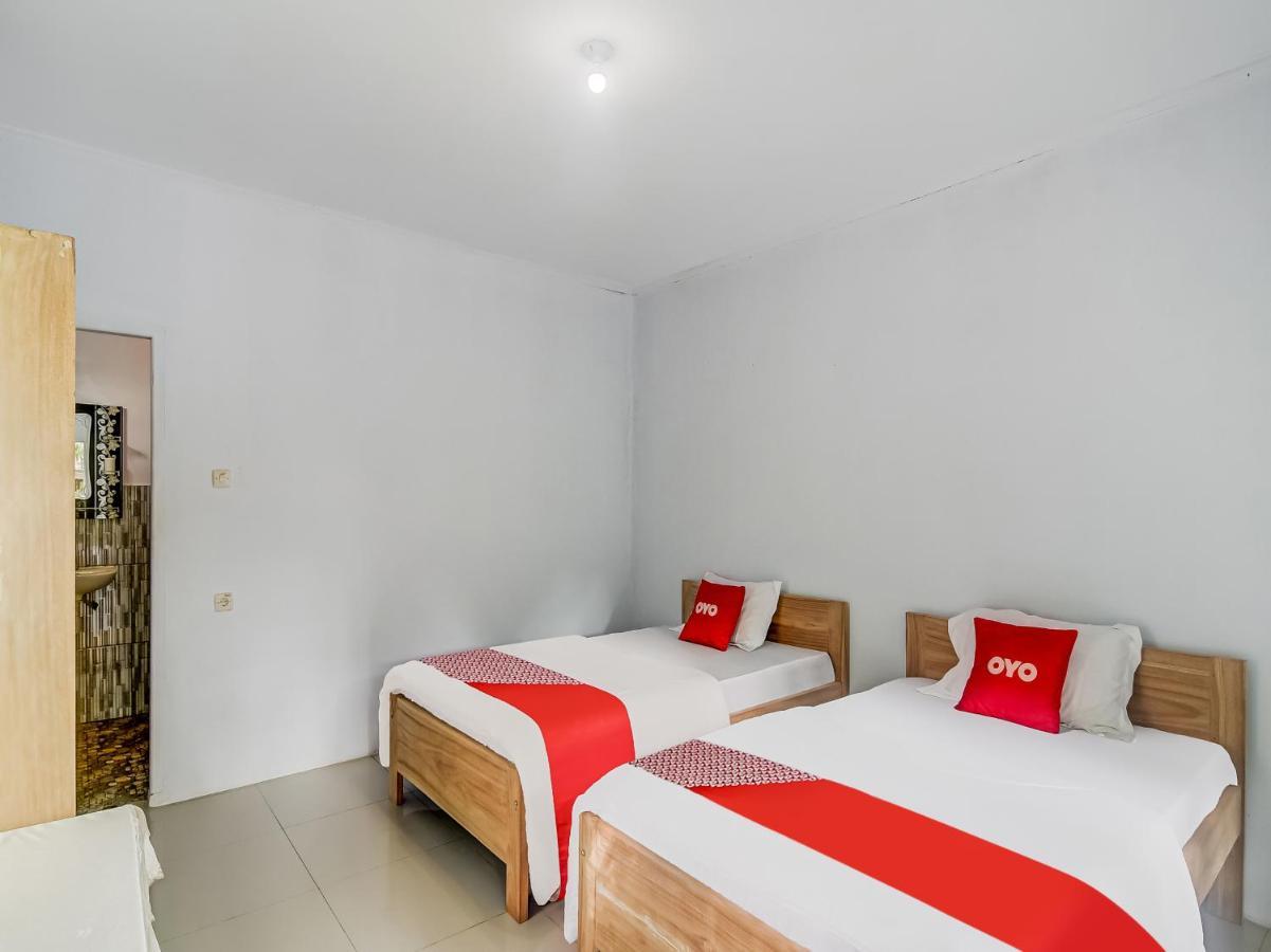 Oyo 90988 Tangkoko Jungle Homestay Rinondoran Exteriör bild