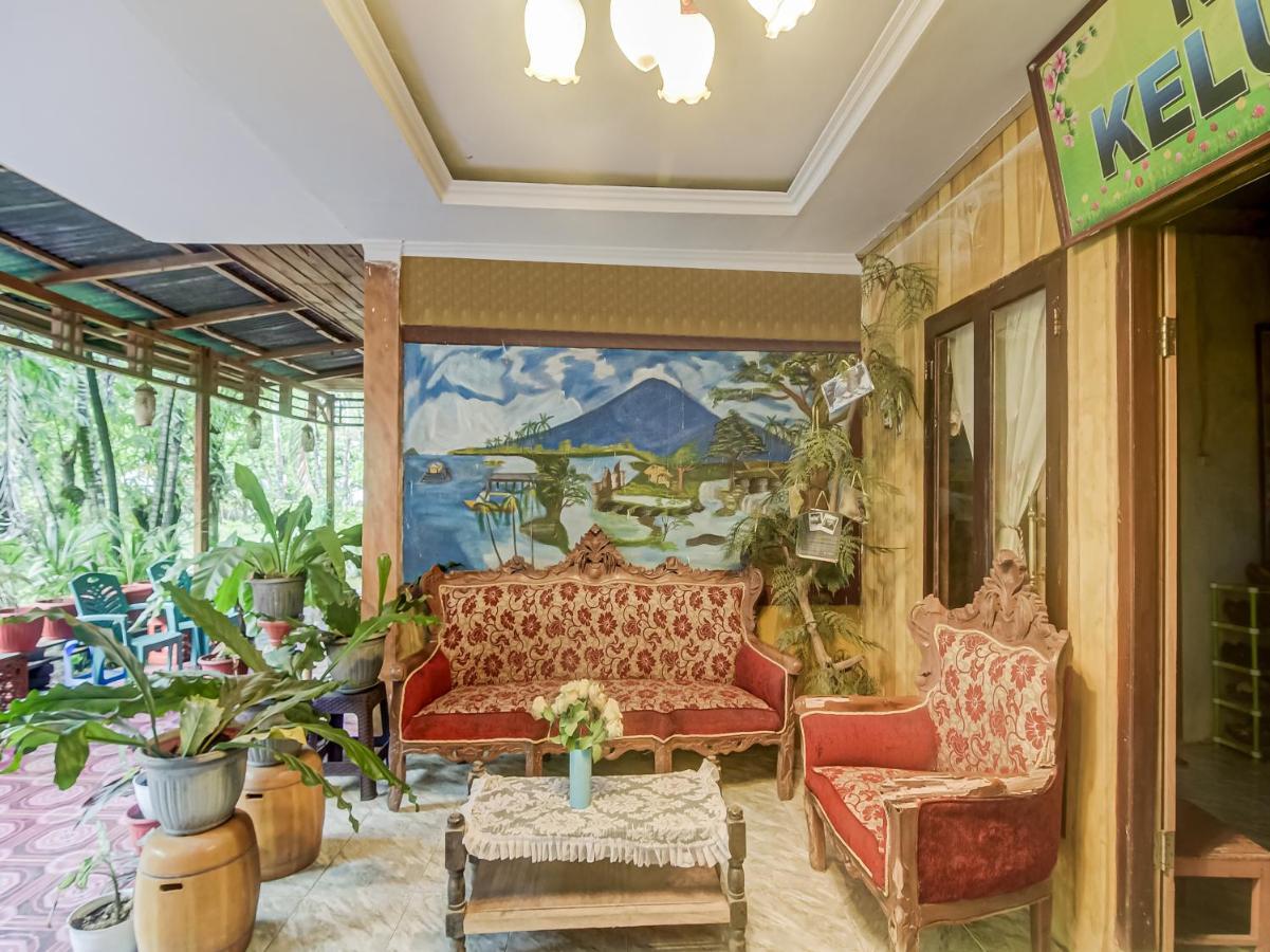 Oyo 90988 Tangkoko Jungle Homestay Rinondoran Exteriör bild